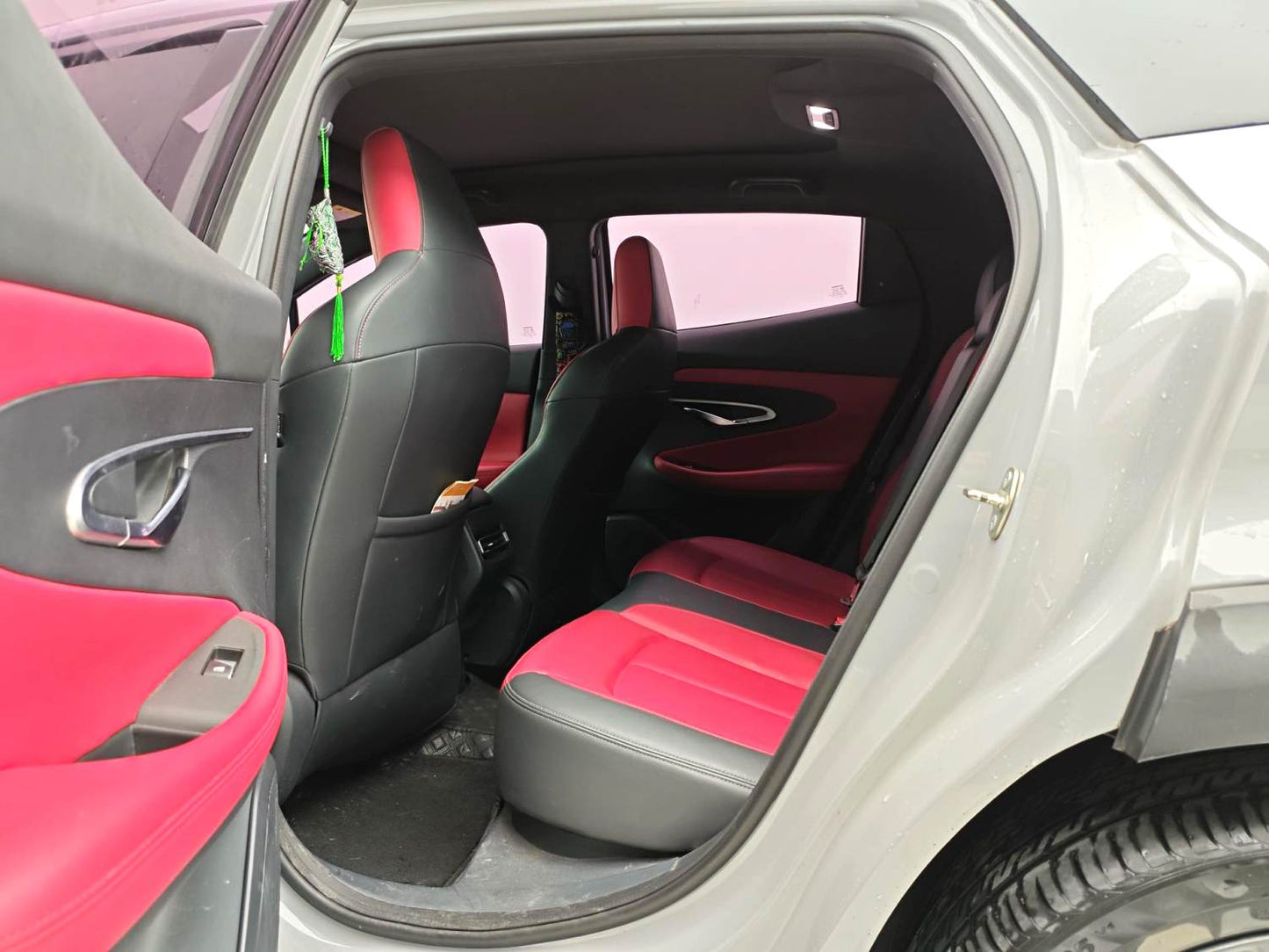 长安 2020款 UNI-T 1.5T 尊贵型 自动挡