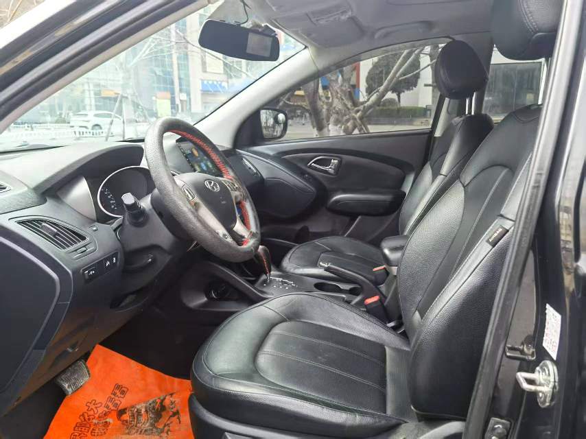 现代 2012款 ix35 2.0 GLS 两驱精英型自动挡