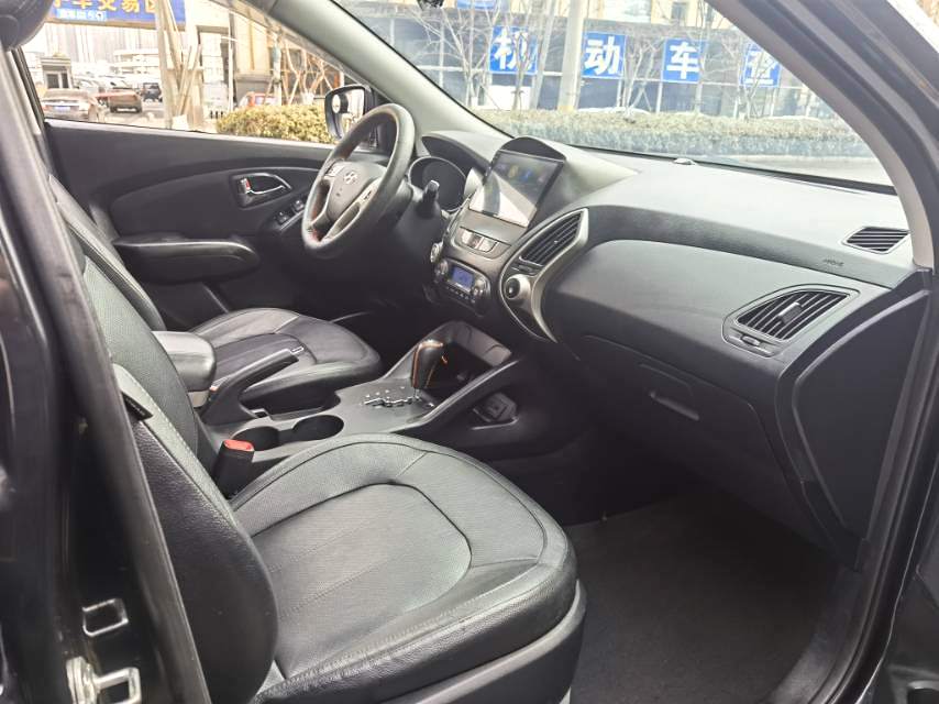 现代 2012款 ix35 2.0 GLS 两驱精英型自动挡