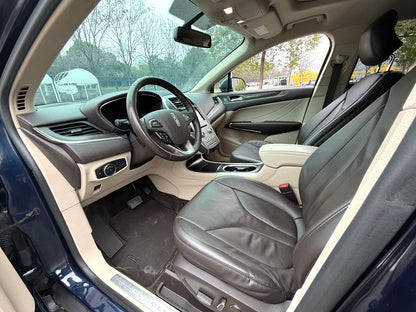 林肯 MKC(进口) 2017款 MKC 2.0T 四驱尊雅版 自动挡