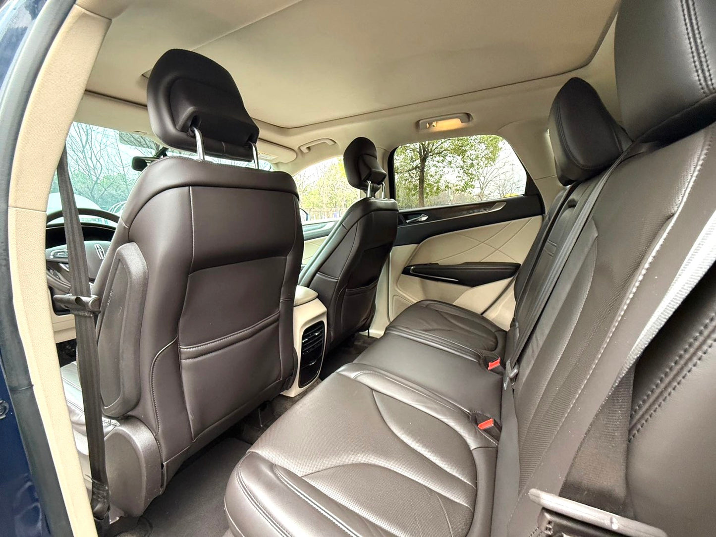 林肯 MKC(进口) 2017款 MKC 2.0T 四驱尊雅版 自动挡