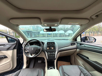 林肯 MKC(进口) 2017款 MKC 2.0T 四驱尊雅版 自动挡