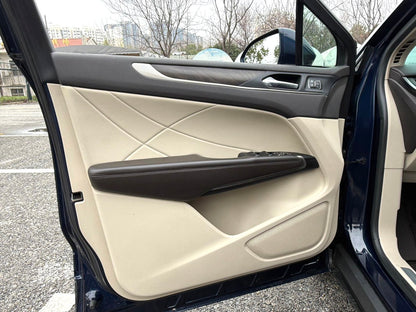 林肯 MKC(进口) 2017款 MKC 2.0T 四驱尊雅版 自动挡