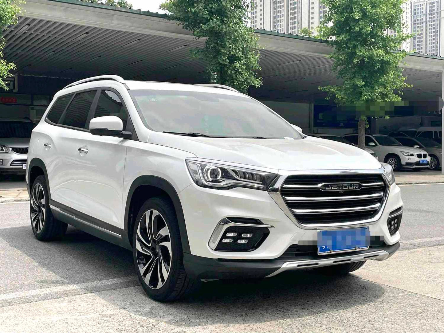 捷途 2019款 X90 1.5T 尊享型5座 自动挡