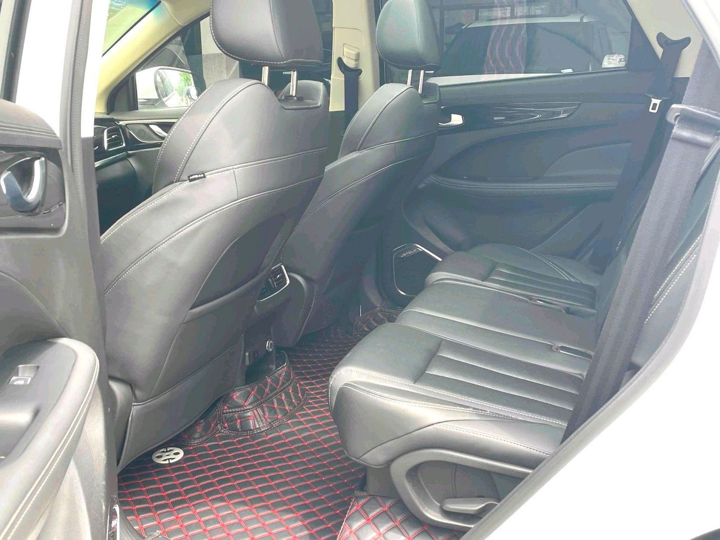 捷途 2019款 X90 1.5T 尊享型5座 自动挡