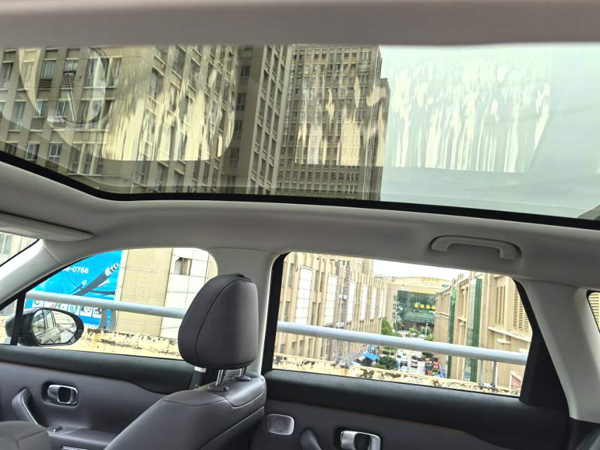 零跑 2024款 C10 210 智驾版 自动挡