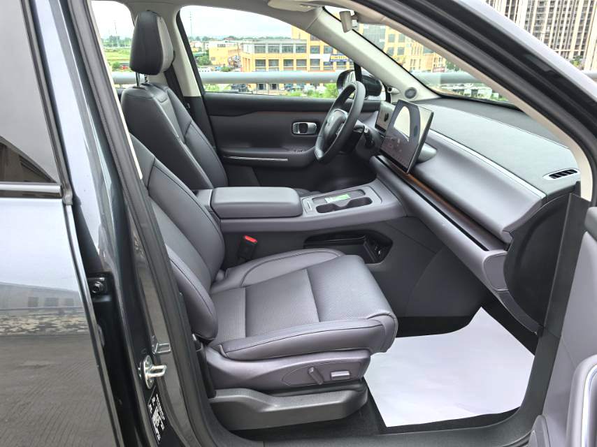 零跑 2024款 C10 210 智驾版 自动挡