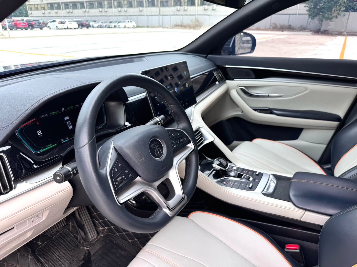 比亚迪 宋PLUS新能源 2021款 宋PLUSEV 尊贵型 自动挡