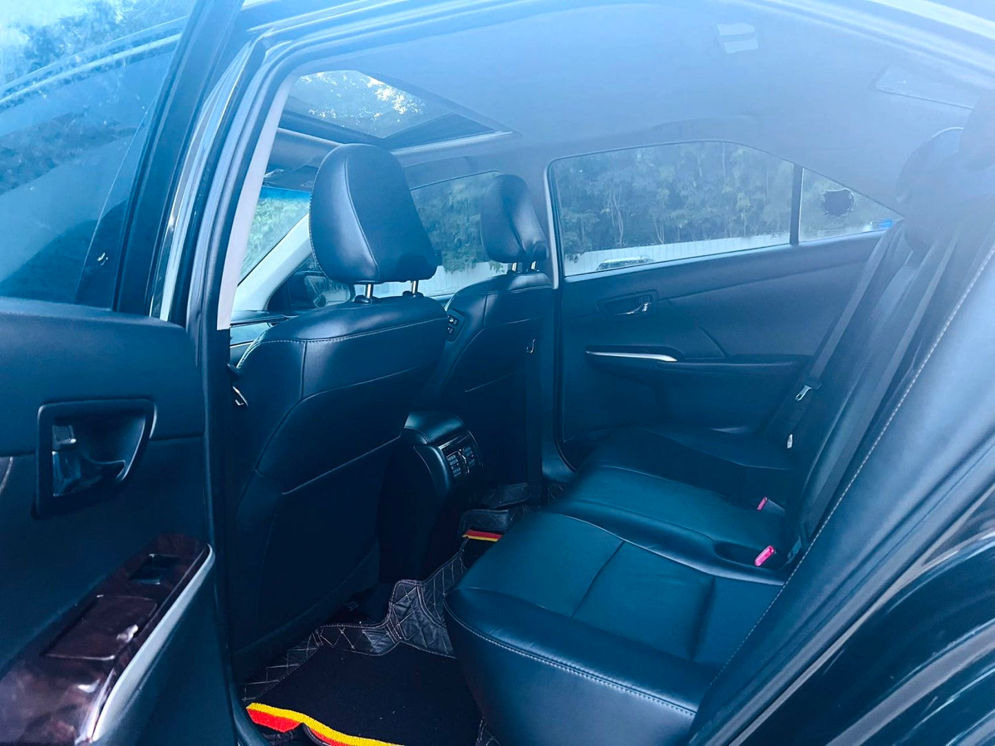 丰田 2016款 凯美瑞 2.0E 十周年纪念精英版 自动挡