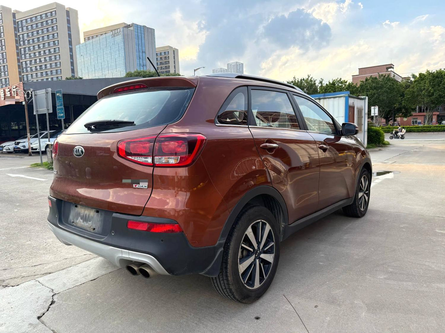 起亚 2015款 KX3(傲跑) 1.6T 两驱 PRM自动挡