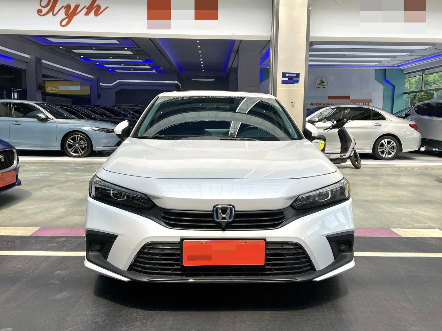 本田 2023款 思域 e:HEV 2.0 无级 先锋版 自动挡