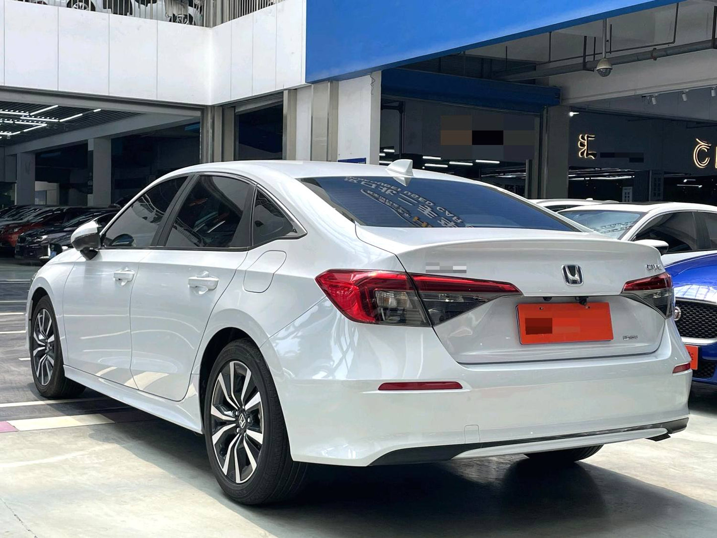 本田 2023款 思域 e:HEV 2.0 无级 先锋版 自动挡