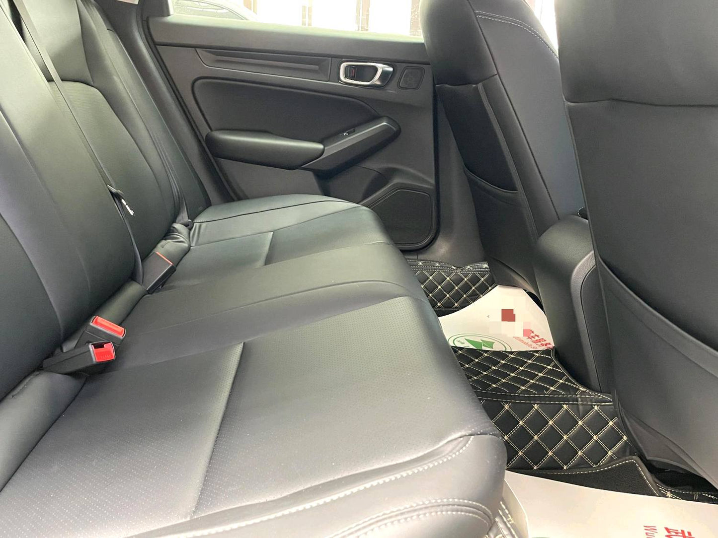 本田 2023款 思域 e:HEV 2.0 无级 先锋版 自动挡