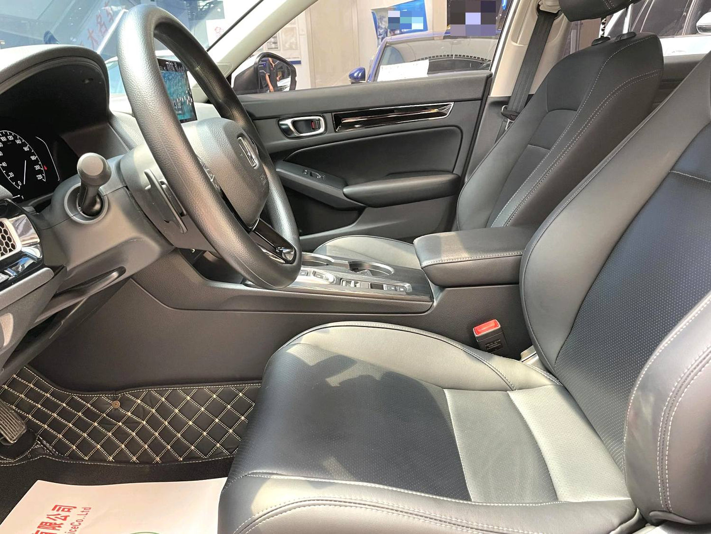 本田 2023款 思域 e:HEV 2.0 无级 先锋版 自动挡