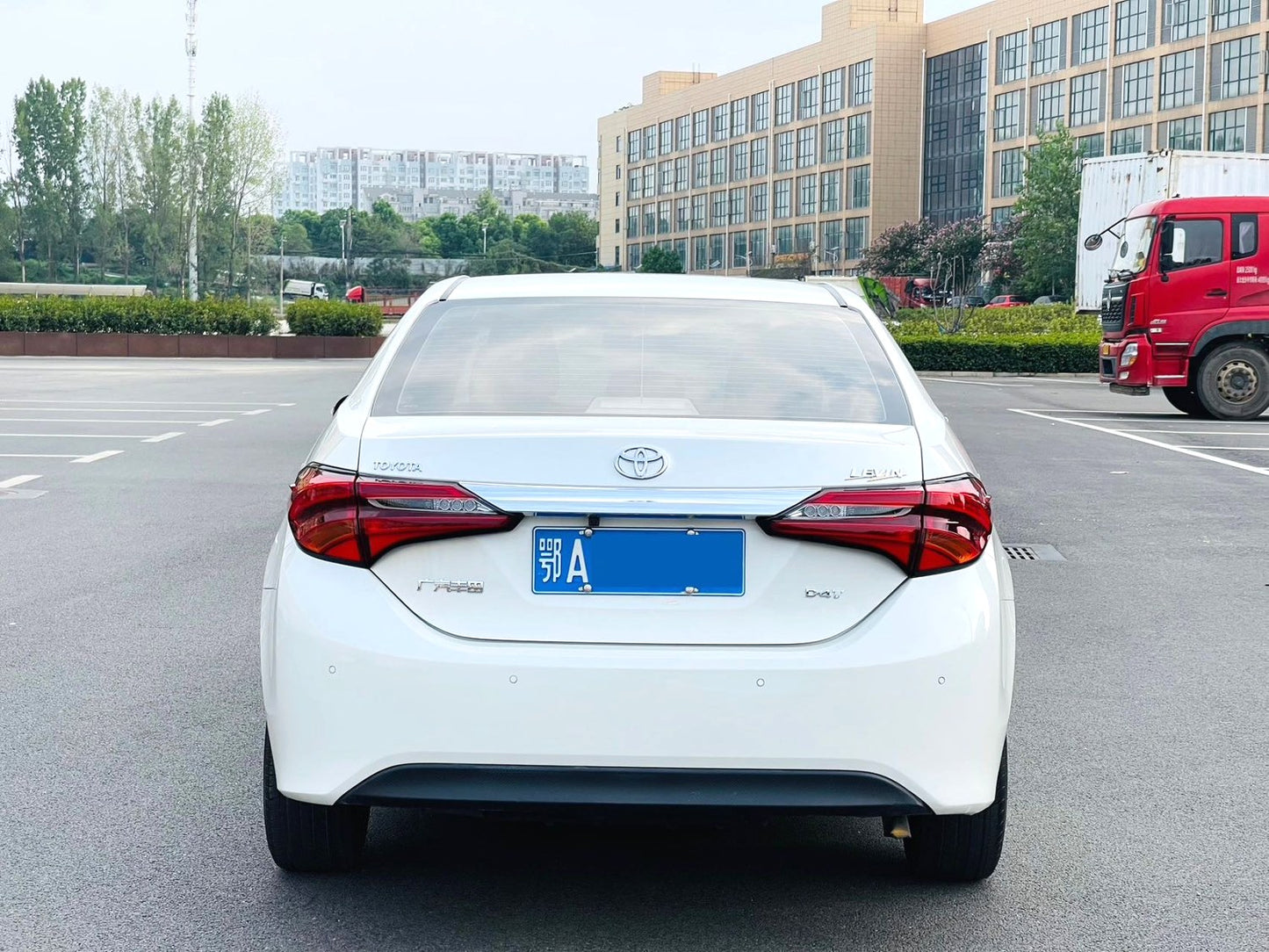 丰田 2017款 雷凌 1.2T 无级 185T 精英版(改款) 自动挡