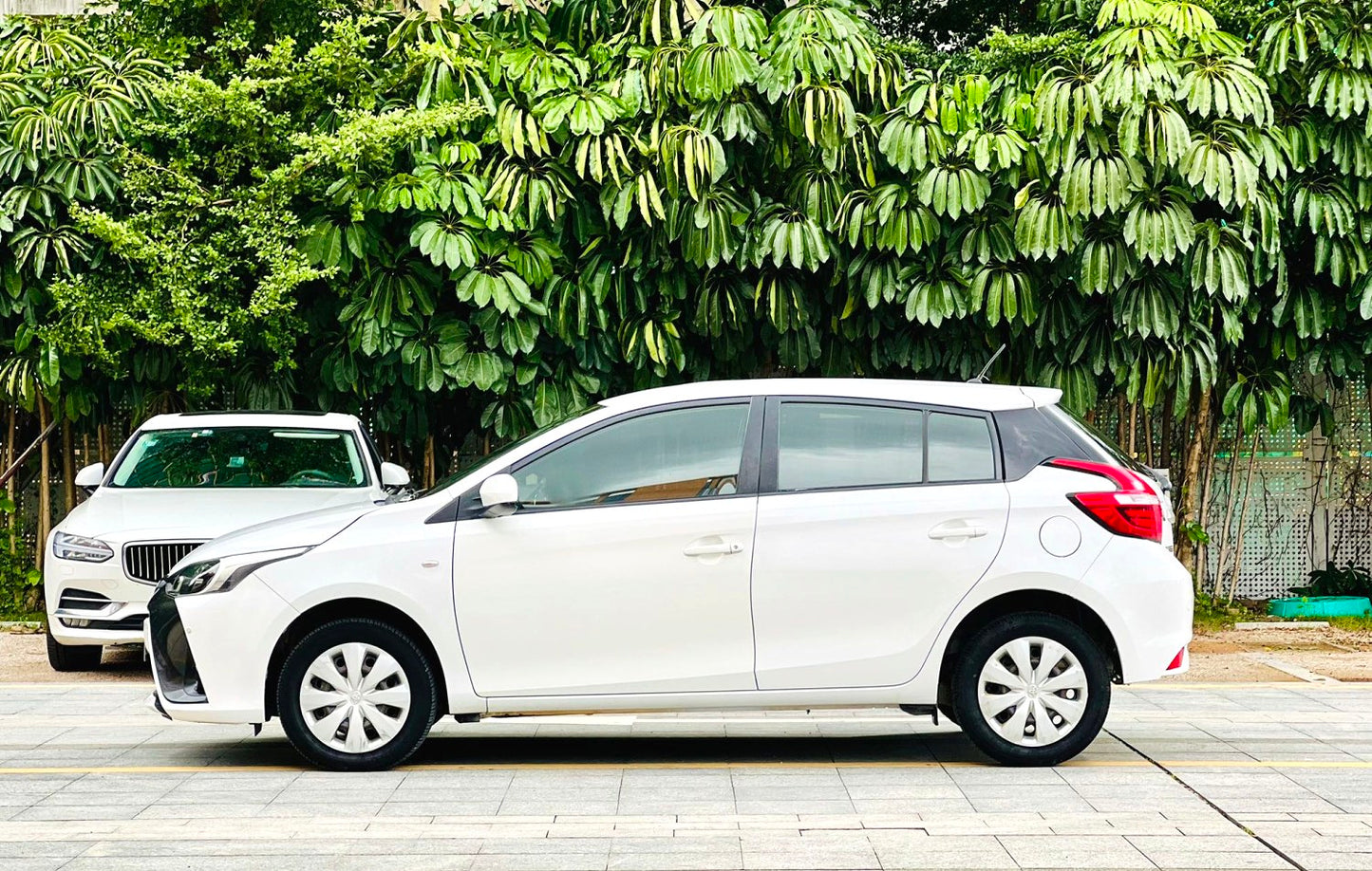 丰田 雅力士 2016款 YARiSL 致炫 1.5E无级 魅动版 自动挡