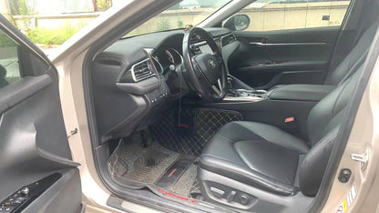 丰田 2018款 凯美瑞 2.0G 豪华版 自动挡