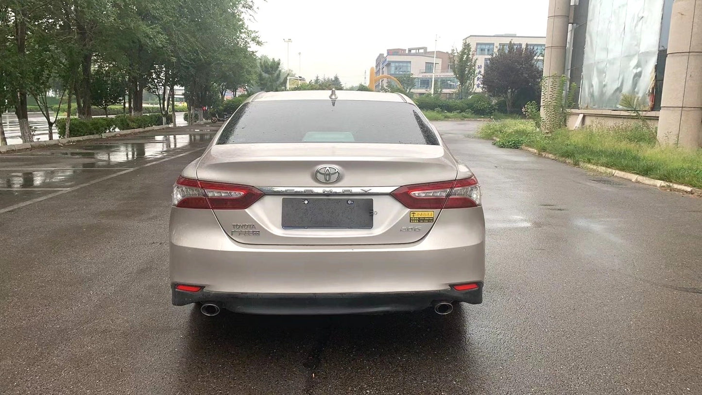 丰田 2018款 凯美瑞 2.0G 豪华版 自动挡