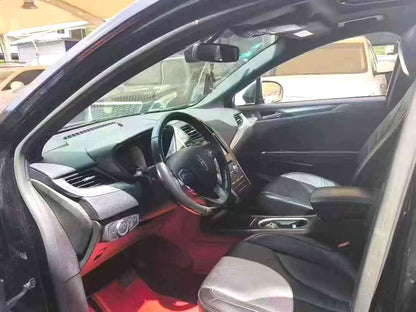 林肯 MKC(进口) 2019款 MKC 2.0T 两驱尊享版 自动挡