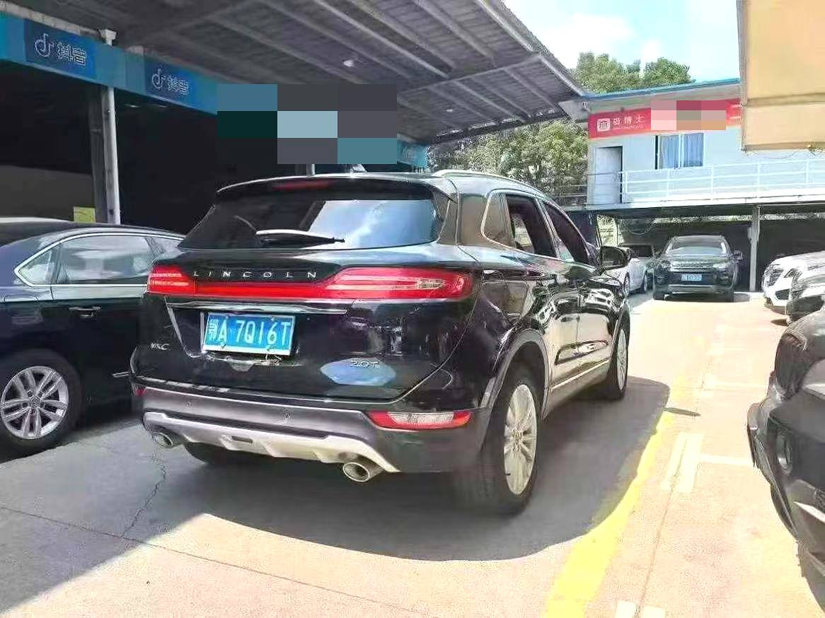 林肯 MKC(进口) 2019款 MKC 2.0T 两驱尊享版 自动挡