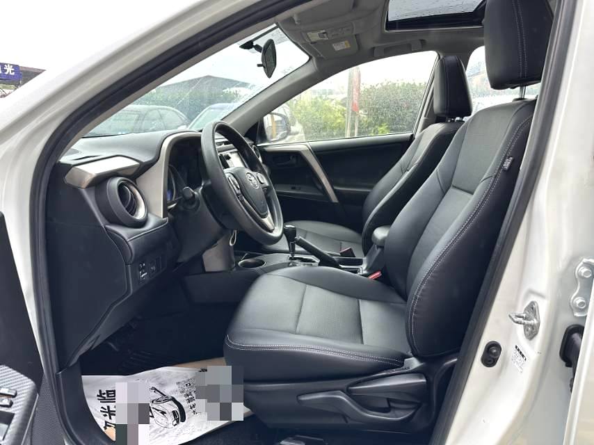丰田 2015款 RAV4 2.0 无级 两驱都市版自动挡