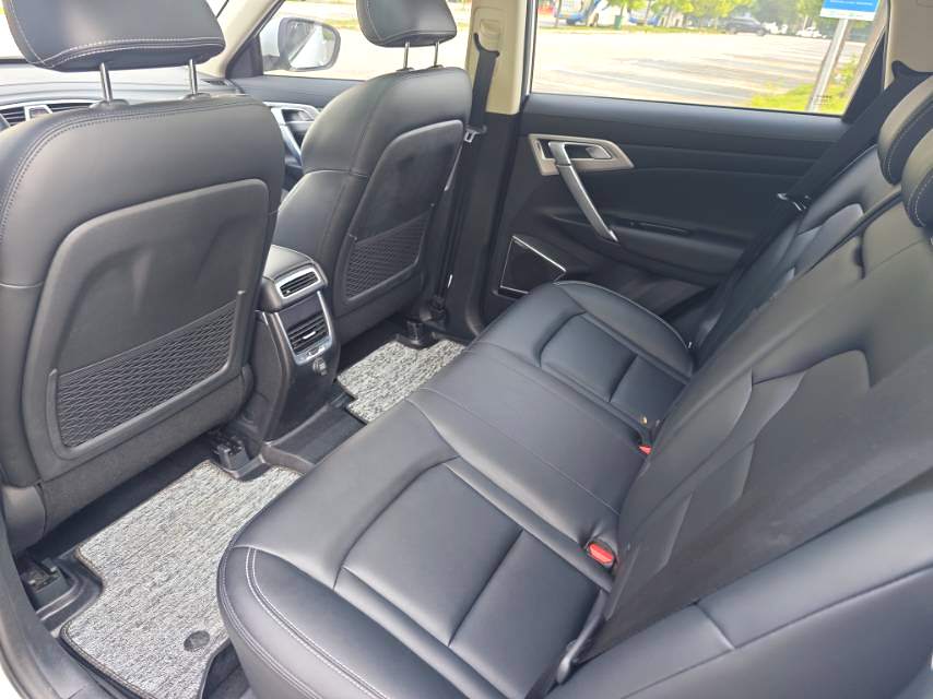 吉利 2016款 博越 1.8TD 智慧型 自动挡