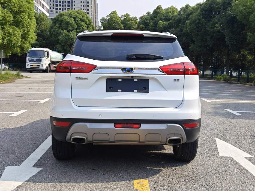 吉利 2016款 博越 1.8TD 智慧型 自动挡