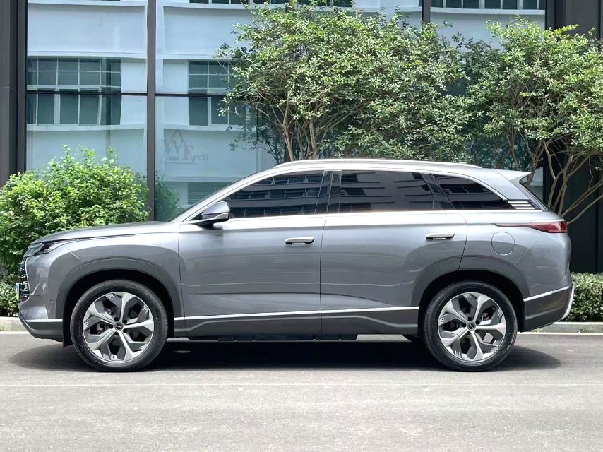 比亚迪 2023款 护卫舰07 DM-i 1.5T无级 100KM 旗舰型 自动挡