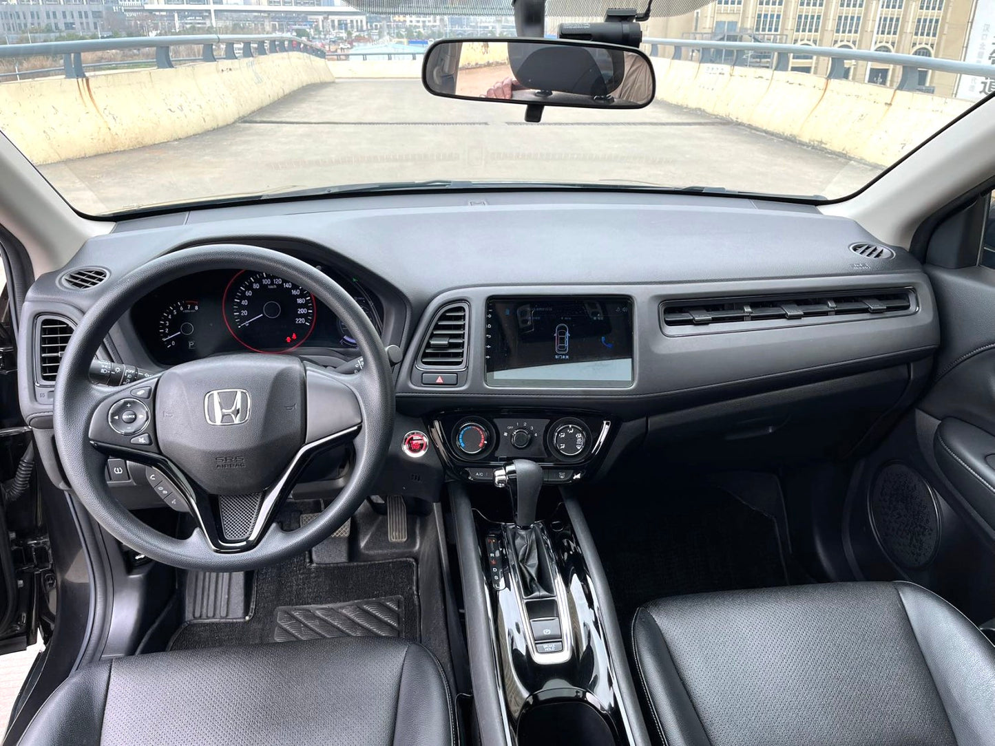 本田 2020款 缤智 1.5 无级 豪华型 自动挡