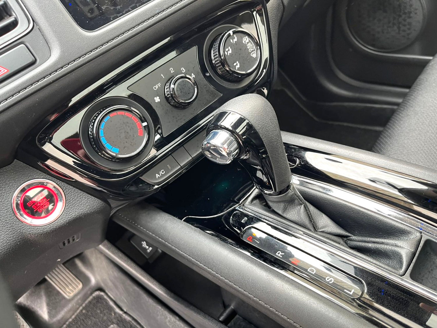 本田 2020款 缤智 1.5 无级 豪华型 自动挡