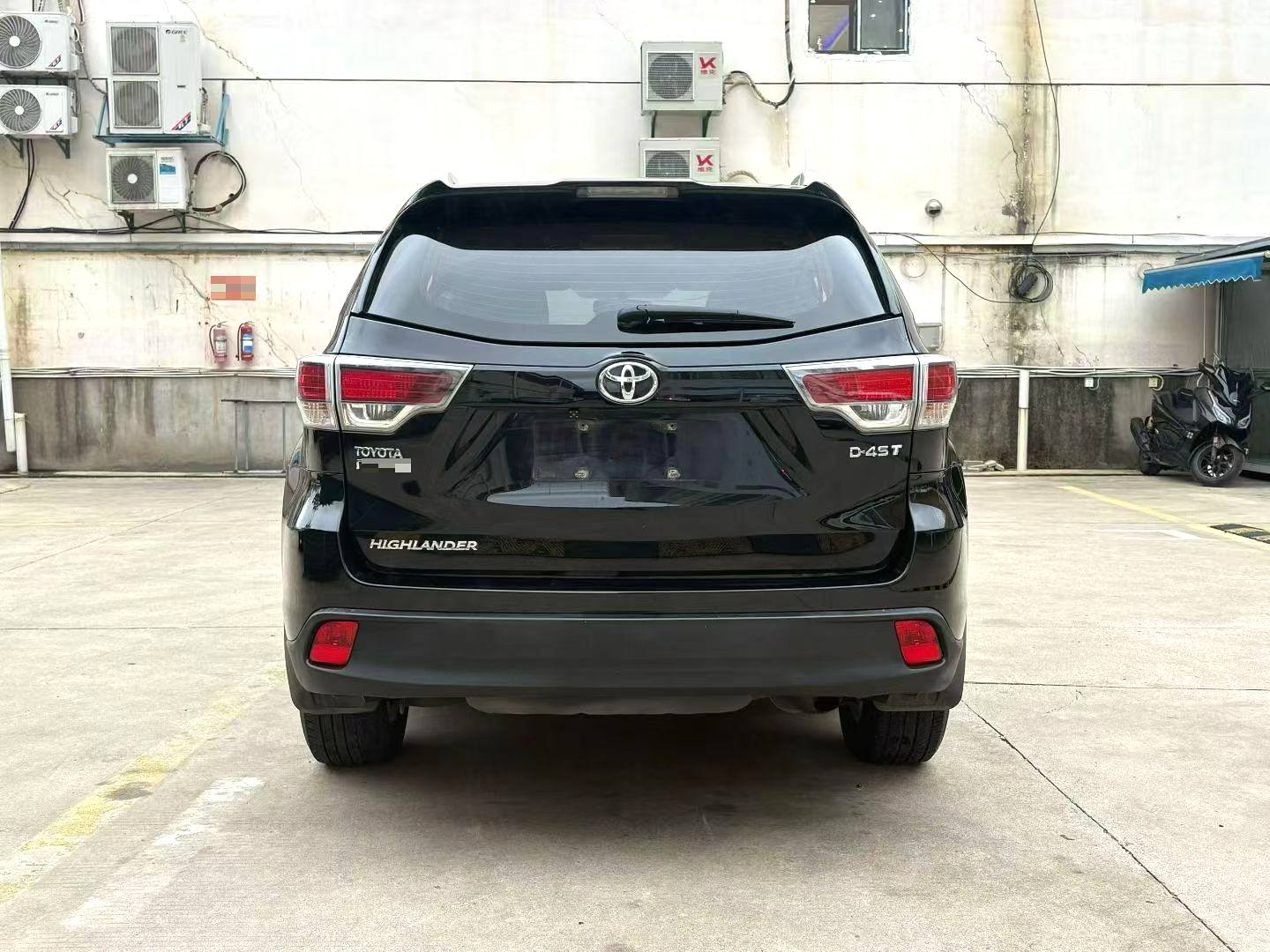 丰田 2017款 汉兰达 2.0T 两驱精英版5座 自动挡