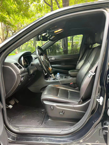 Jeep 大切诺基(进口) 2020款 大切诺基3.0 专业导航版 自动挡