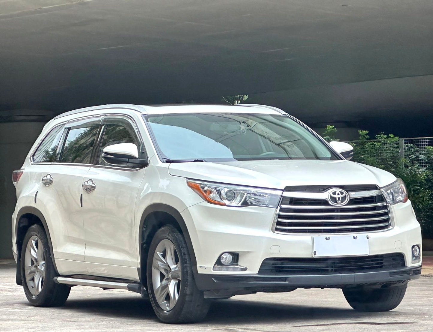 2015 Toyota Highlander 2.0T 4WD Luxury 7-seater Automatic