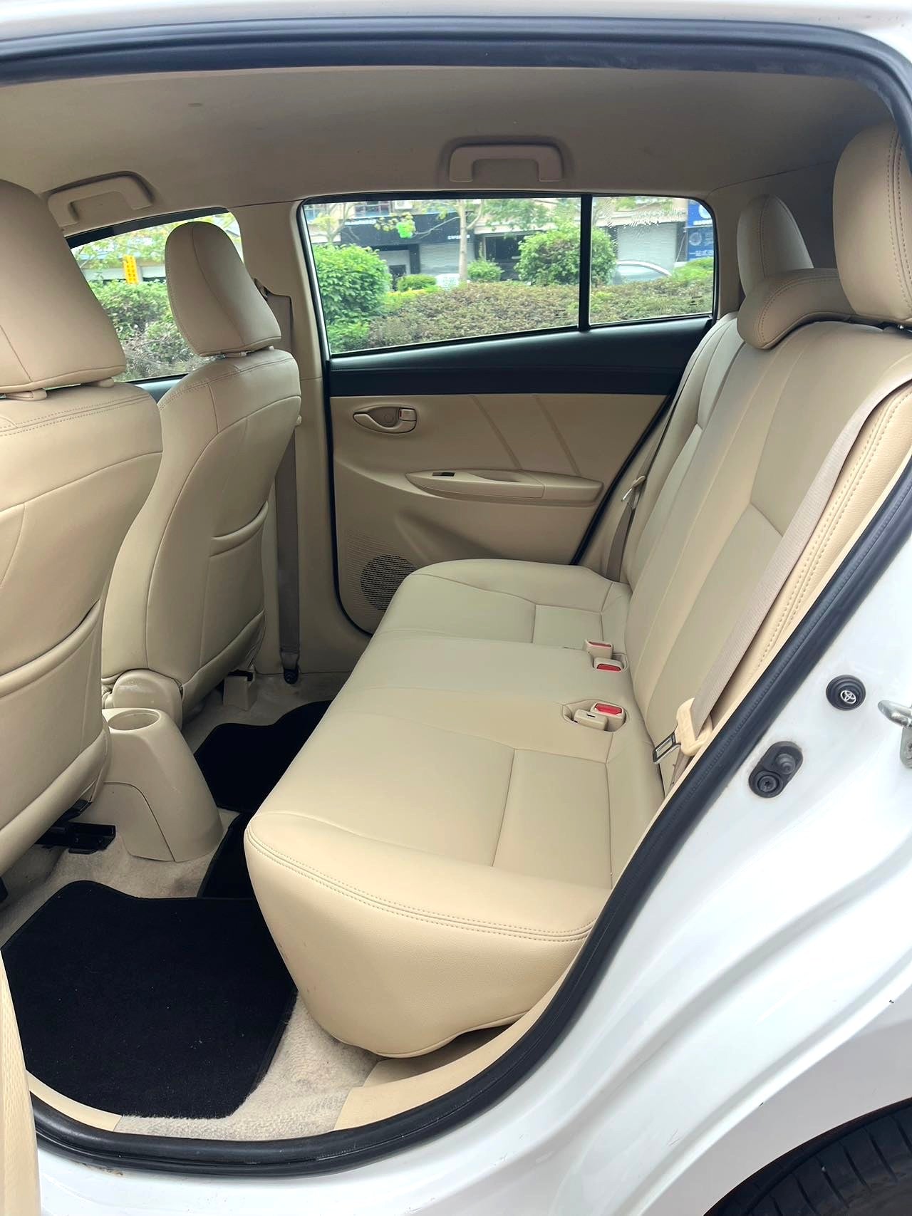 丰田 雅力士 2014款 YARiS L 致炫 1.5G炫动版 自动挡