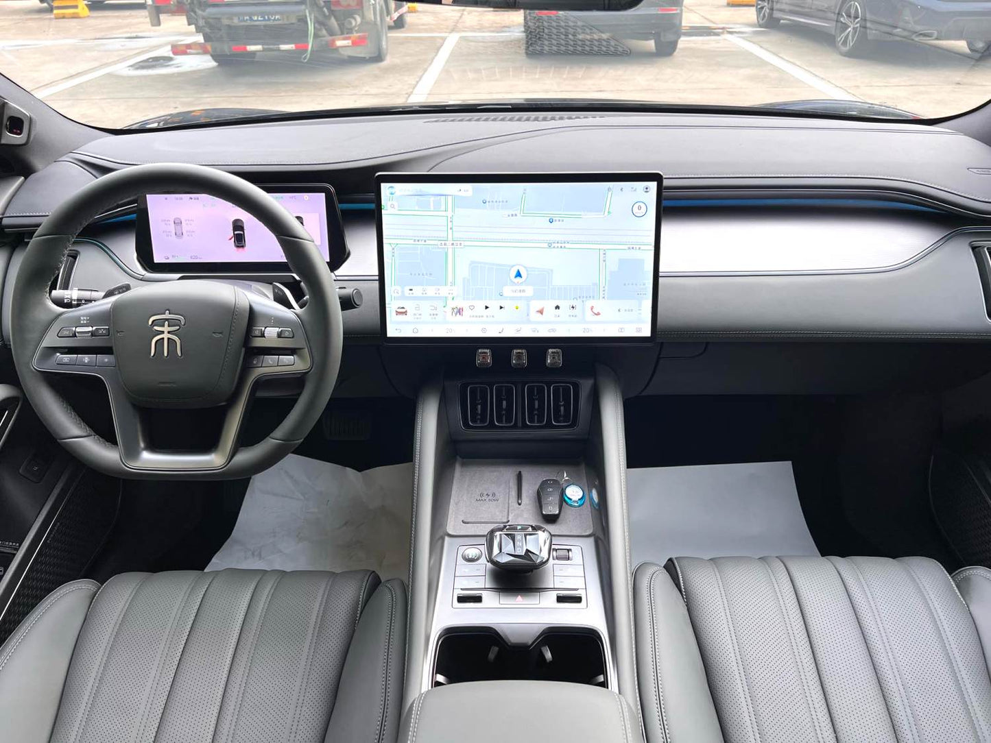 比亚迪 2025款 宋L EV 智驾版 662km 激光雷达卓越型 自动挡