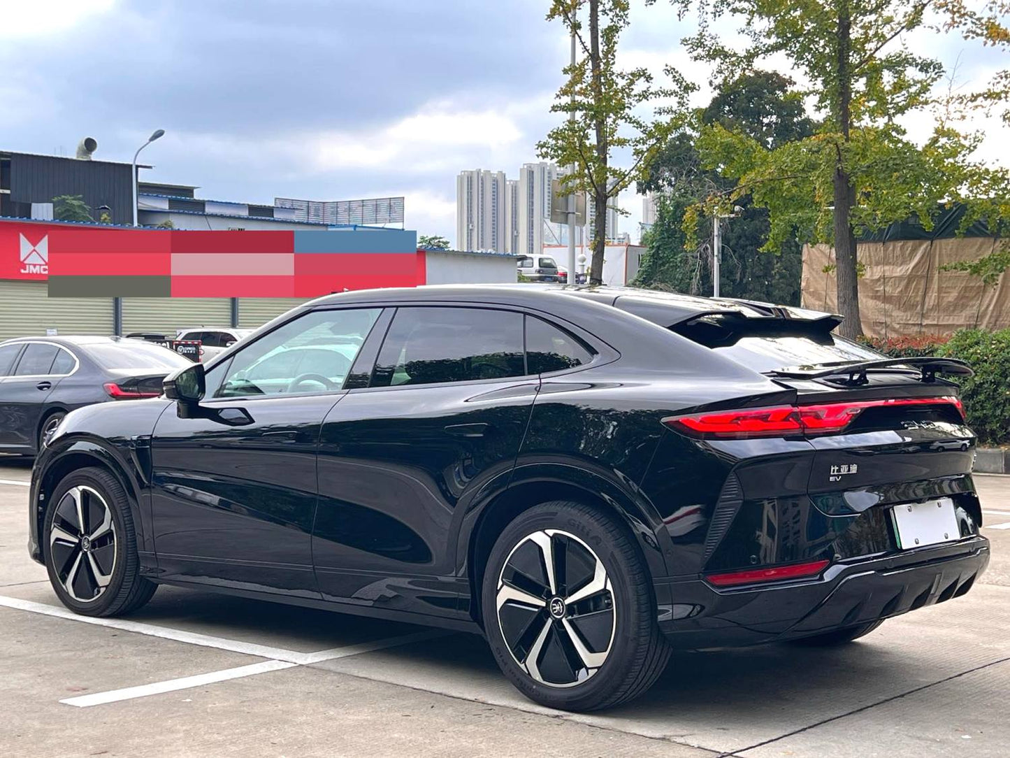 比亚迪 2025款 宋L EV 智驾版 662km 激光雷达卓越型 自动挡