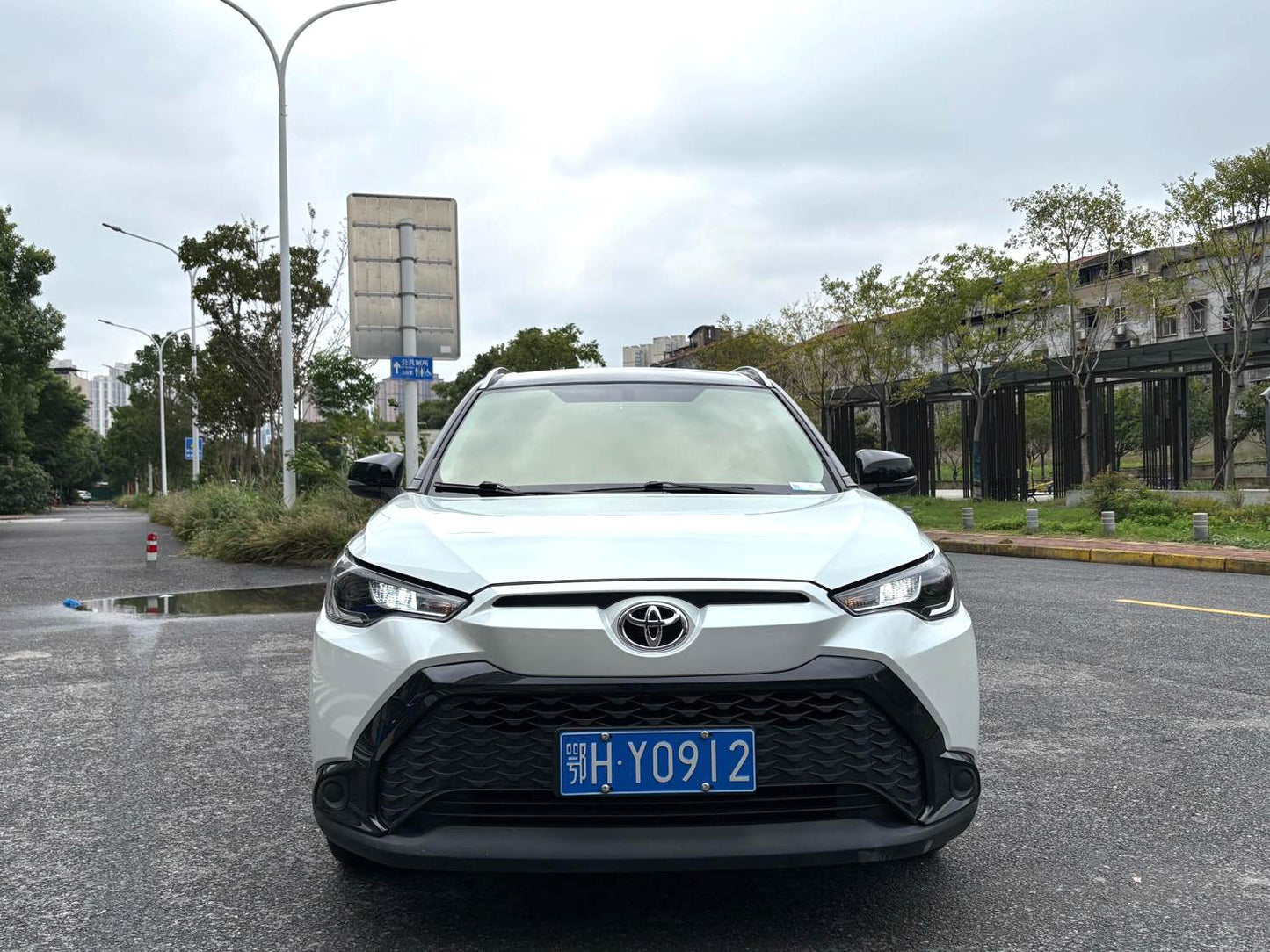 丰田 2023款 锋兰达 2.0 无级 精英版 自动挡