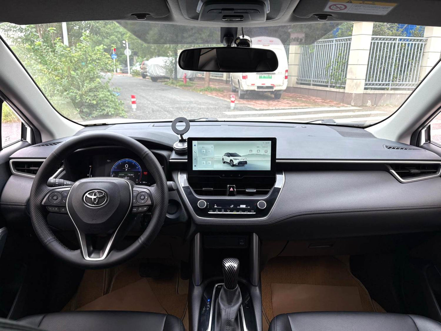 丰田 2023款 锋兰达 2.0 无级 精英版 自动挡