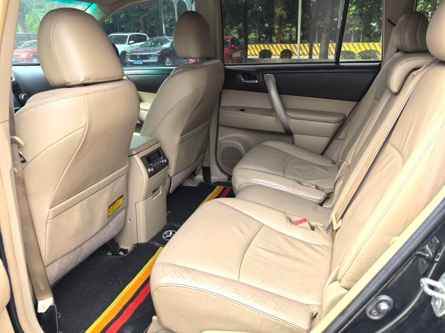 2012 Toyota Highlander 2.7 2WD 7-seater Luxury Automatic