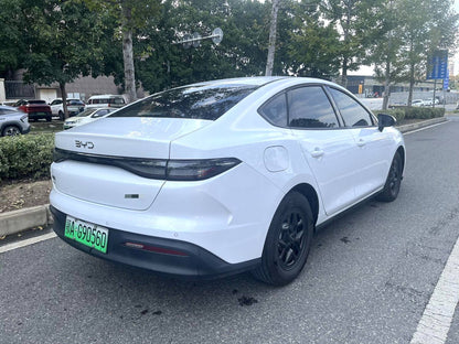 比亚迪 2023款 护卫舰07 DM-i 1.5T无级 205KM 尊贵型 自动挡