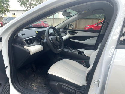 比亚迪 2025款 海豹05 DM-i 1.5 无级 智驾版 55KM豪华型 自动挡