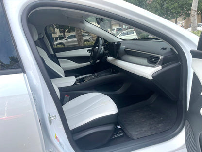 比亚迪 2023款 护卫舰07 DM-i 1.5T无级 205KM 尊贵型 自动挡