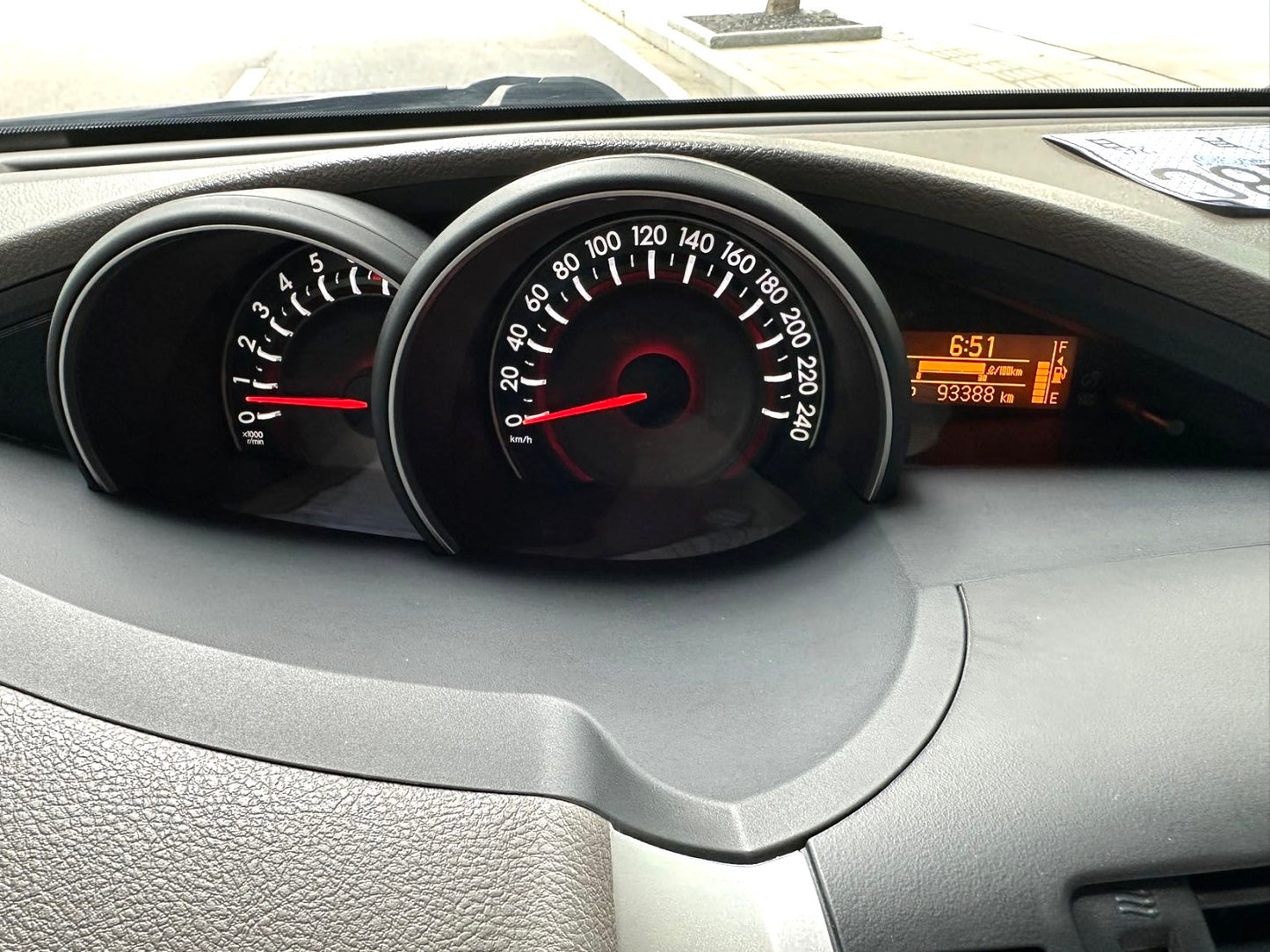 丰田 2015款 逸致 1.8 无级 180E 跨界版自动挡