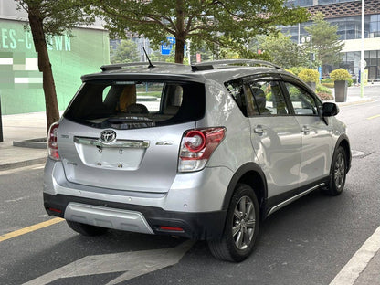 丰田 2015款 逸致 1.8 无级 180E 跨界版自动挡