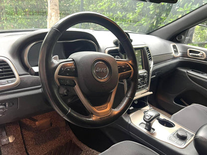 Jeep 大切诺基(进口) 2015款 大切诺基3.0 舒享导航版 自动挡