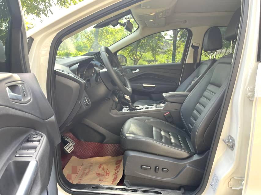 福特 2019款 翼虎 2.0T EcoBoost 245四驱豪翼型 自动挡