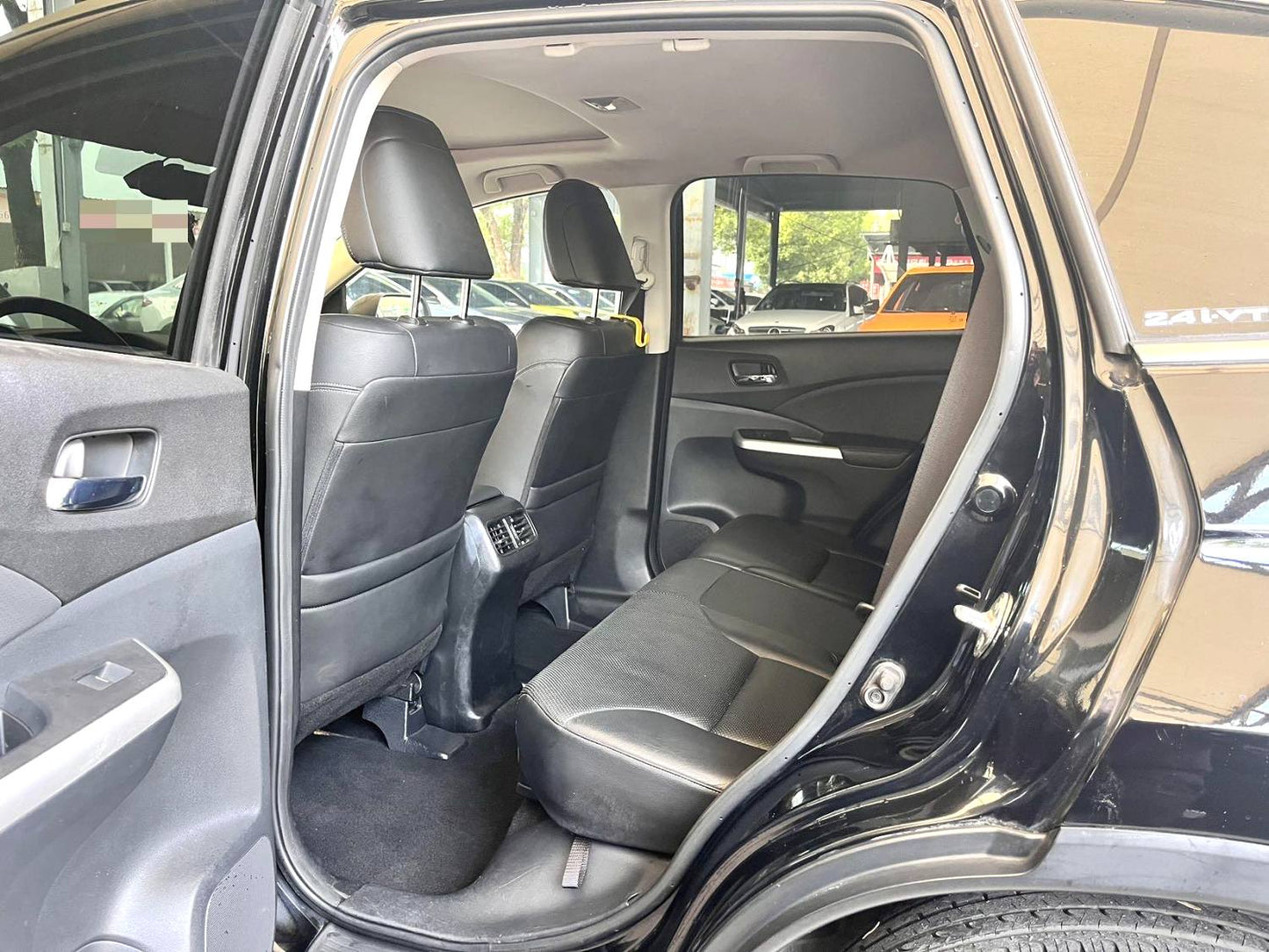 本田 2015款 CR-V 2.4 无级 VTi 两驱豪华版 自动挡