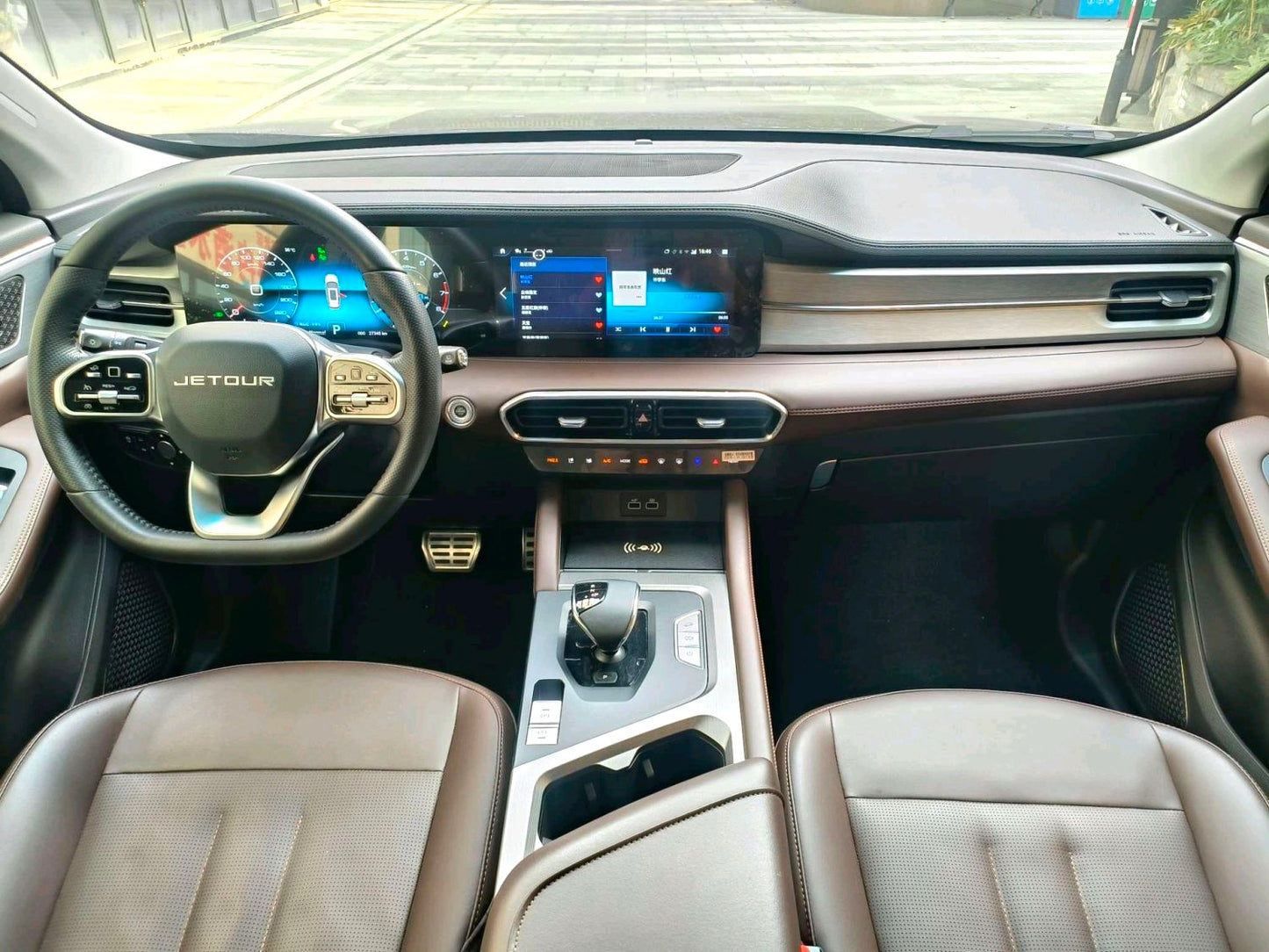 捷途 2021款 X90 PLUS 1.6TD 庄园7座自动挡
