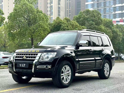 三菱 帕杰罗(进口) 2018款 帕杰罗 3.8GLS天窗 双差 自动挡