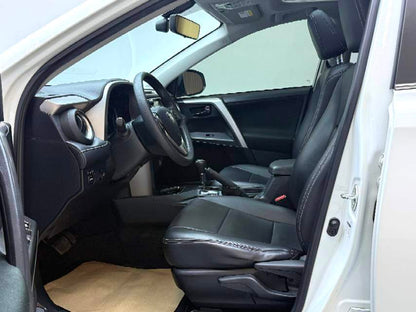 丰田 2019款 RAV4荣放 2.0 无级 两驱风尚X限量版 自动挡